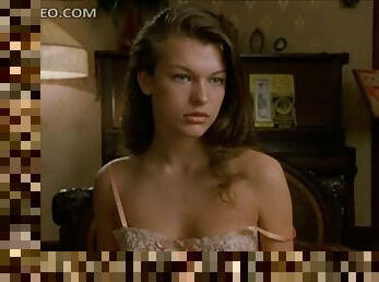 Exquisite Milla Jovovich Takes It All Off For Some Hot Action