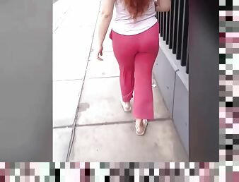 I catch a hot milf with a big ass on the street and she offers me to go to her house for a delicious POV sex
