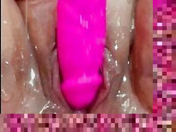 BBW HAS INTENSE EYE ROLLING ORGASM WHILE FUCKING DRIPPING WET PUSSY WITH DILDO