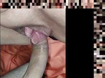 Big lips wrapping dick