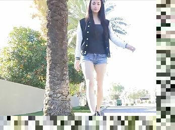 Sexy teen brunette takes off her clothes to jog