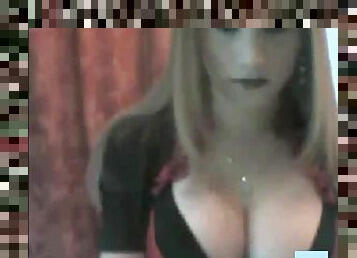Webcam Brazil bitch shows her massive jugs for the camera