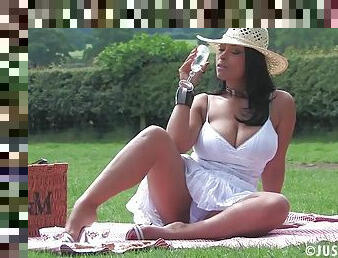 Elegant MILF reveals boobs and pussy in very special outdoor solo