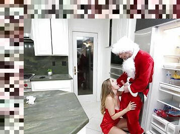 Santa came earlier this year and he came with a huge dick for the thirsty blonde wife