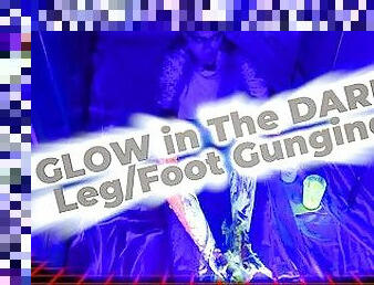 Glow in The Dark UV Gunging – Legs & Feet!