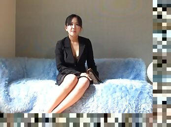 Amateur big titted Japanese MILF comes with a stranger to his place