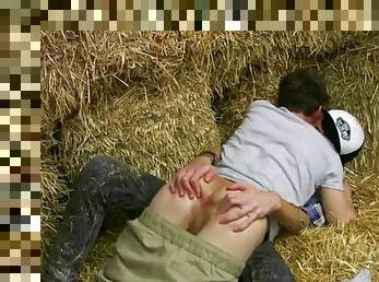Cute Boys have sex in the Hayloft