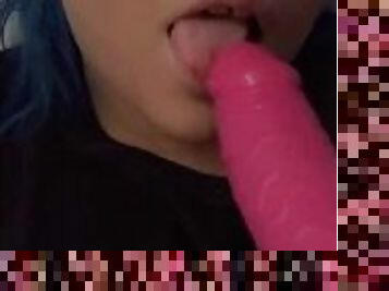 Teenbbw SLUT fucks her pussy with her toy cock & licks her cum off it ????????