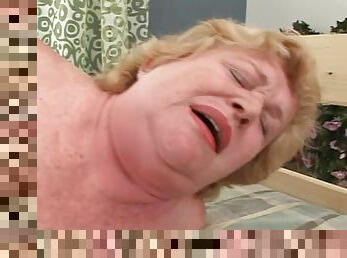 Fat granny Alice B gets her ugly pussy mercilessly drilled