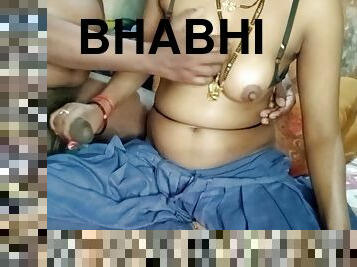 Devar Bhabhi In Shweta Bhabhi Got Aunty Massaged And Had Of Fun By Massaging Her Land Herself