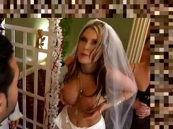 Bride fucked by the Elvis impersonator