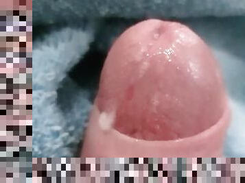 Close-up foreskin Cumming