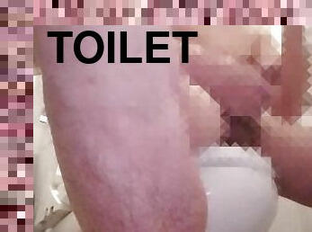 Delusion masturbation in the toilet after a cute girl friend used it. Because it was warm ~