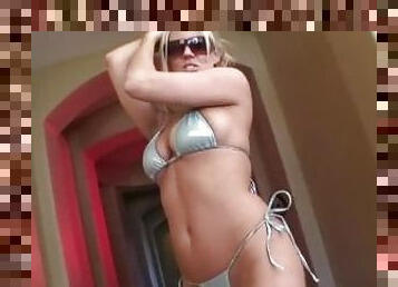 Carolyn Reese strip off her bikini showing perfect body