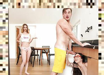 Delicious Big Naturals &amp; The Spunky Spinner Video With Nathan Bronson, Jasmine Wilde, Molly Little - Brazzers