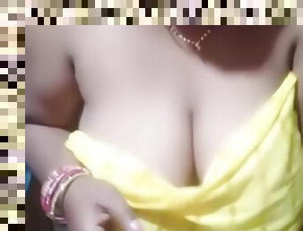 Desi Yellow Saree Open Blouse Hot Aunty Romance Dirty Talking For Fucking Pussy Fingering Big Boobs Pressing Telugu Fuckers